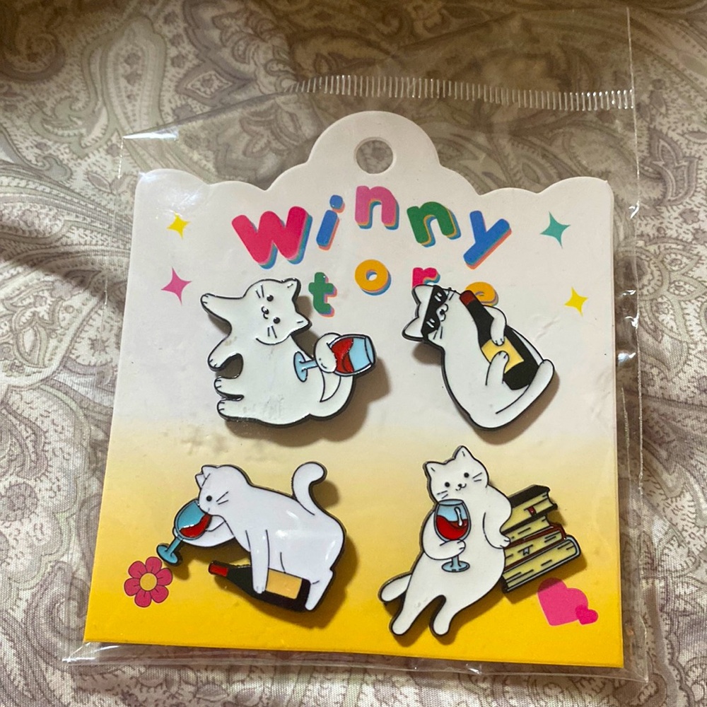 NEW 4 pack of cute enamel cat kitten and wine pins